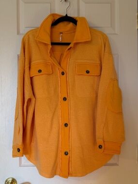 FREE PEOPLE Ruby Oversized Shirt Jacket in Gold/Or/Yellow - Size S NWT